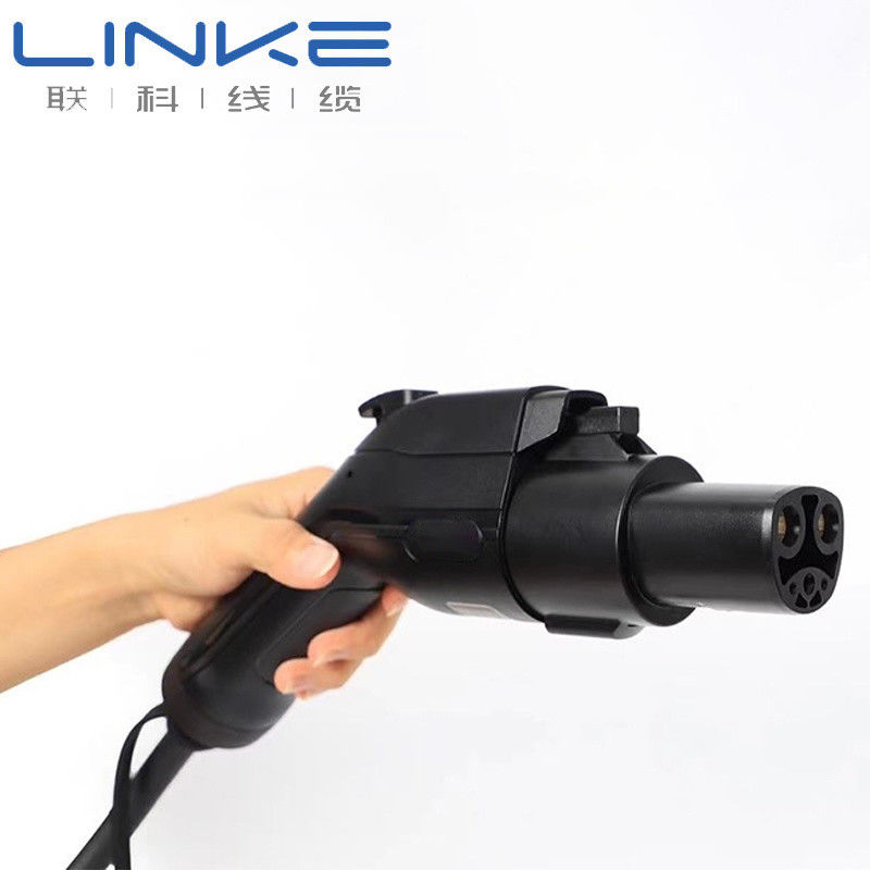 Кабель для зарядки электромобилей с номинальным током 32А, степенью защиты IP65 и силиконовой оболочкой