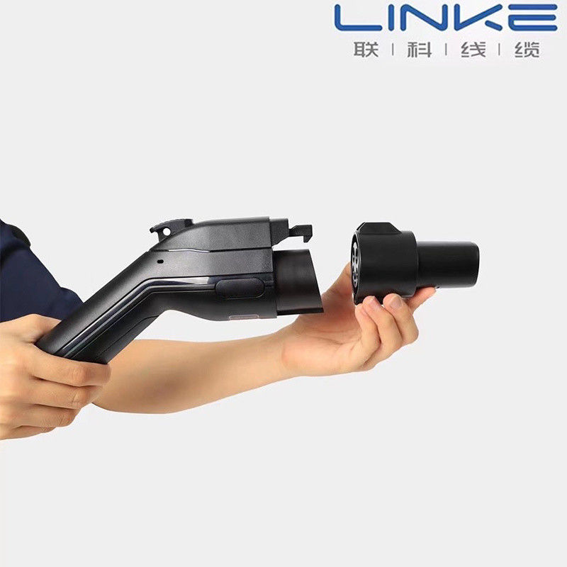 Кабель для зарядки электромобилей с номинальным током 32А, степенью защиты IP65 и силиконовой оболочкой